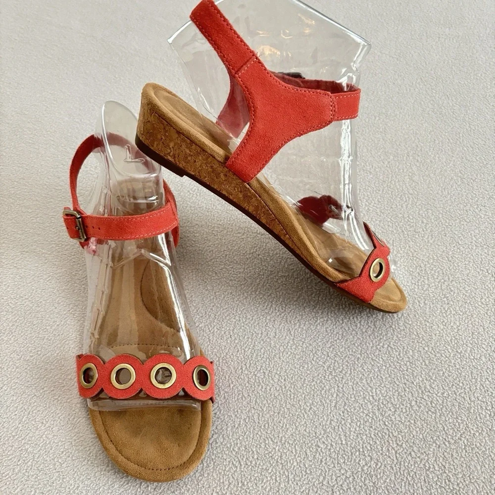 Kookaburra By Ugg Women Coral Ankle Strap Cork Wedge Grommet Sz 7.5 M Sandal